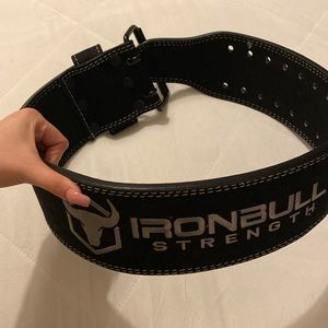 Weight lifting belt
